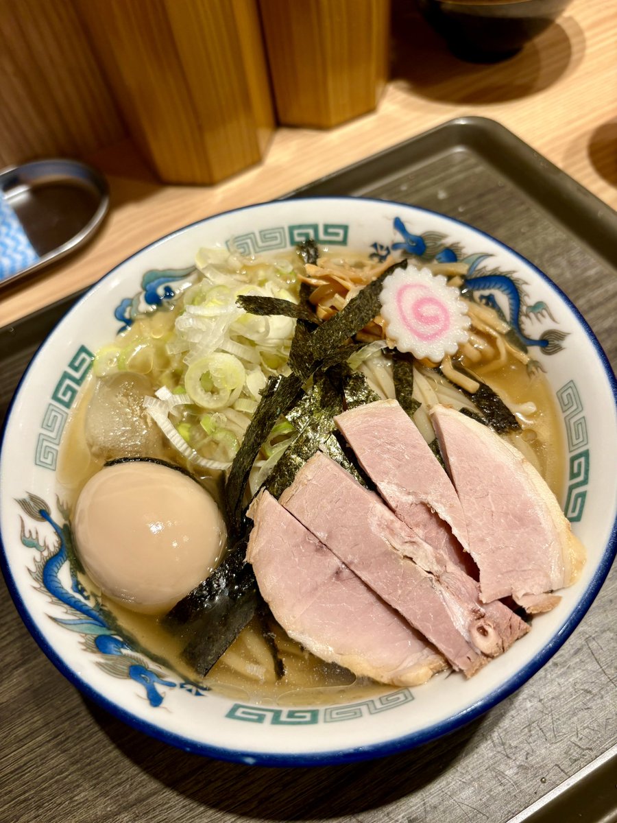 みっそ tweet media