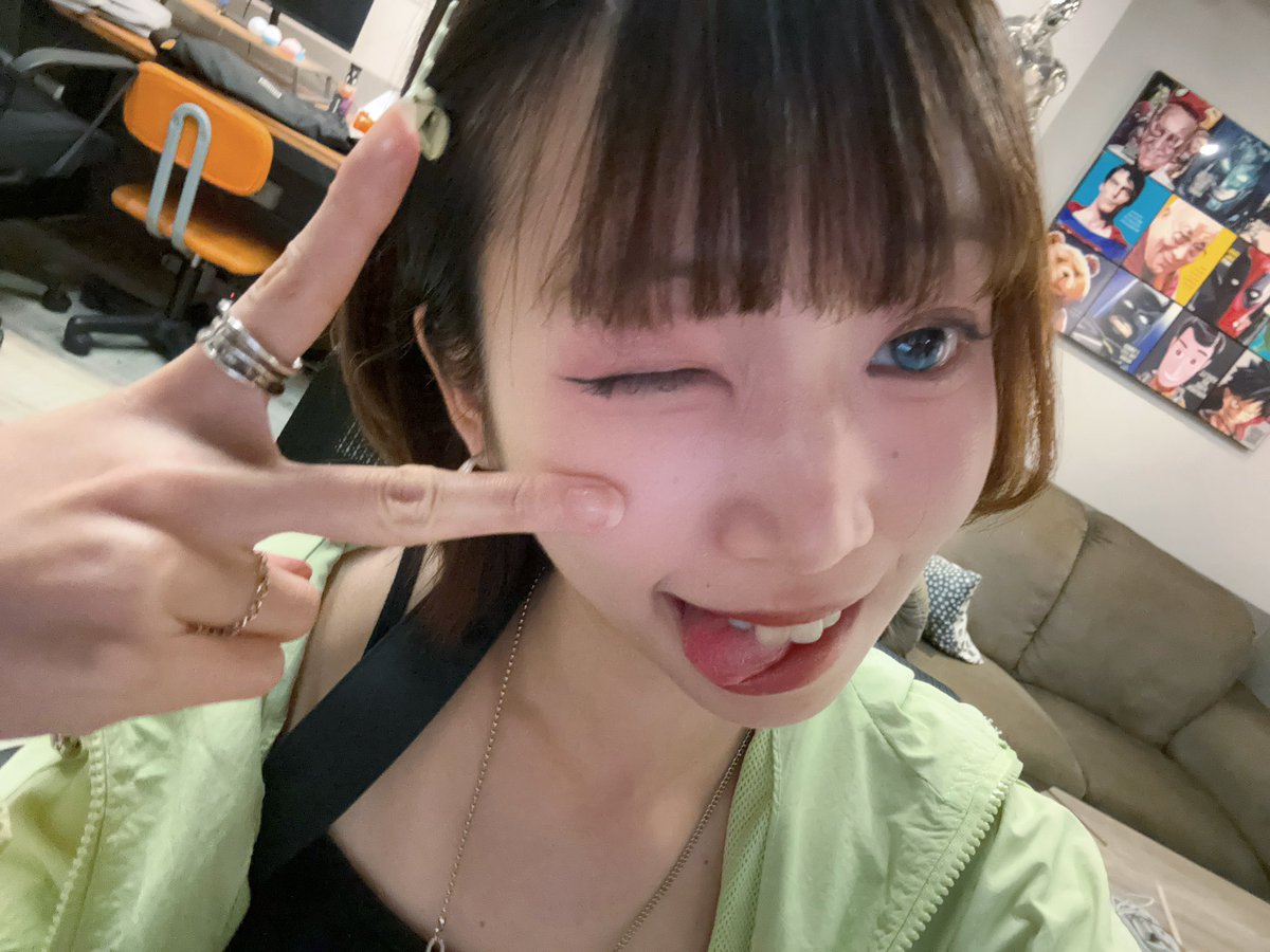 gitaww923's tweet photo. 520 happy

フォロワー200人突破するまで、毎日1枚自撮りを投稿します📸✨

#毎日自撮り
#200人まで毎日投稿
#自撮り界隈
#日常記録
#今日の私
#台湾女子
#520 https://t.co/6uoooCvEGl