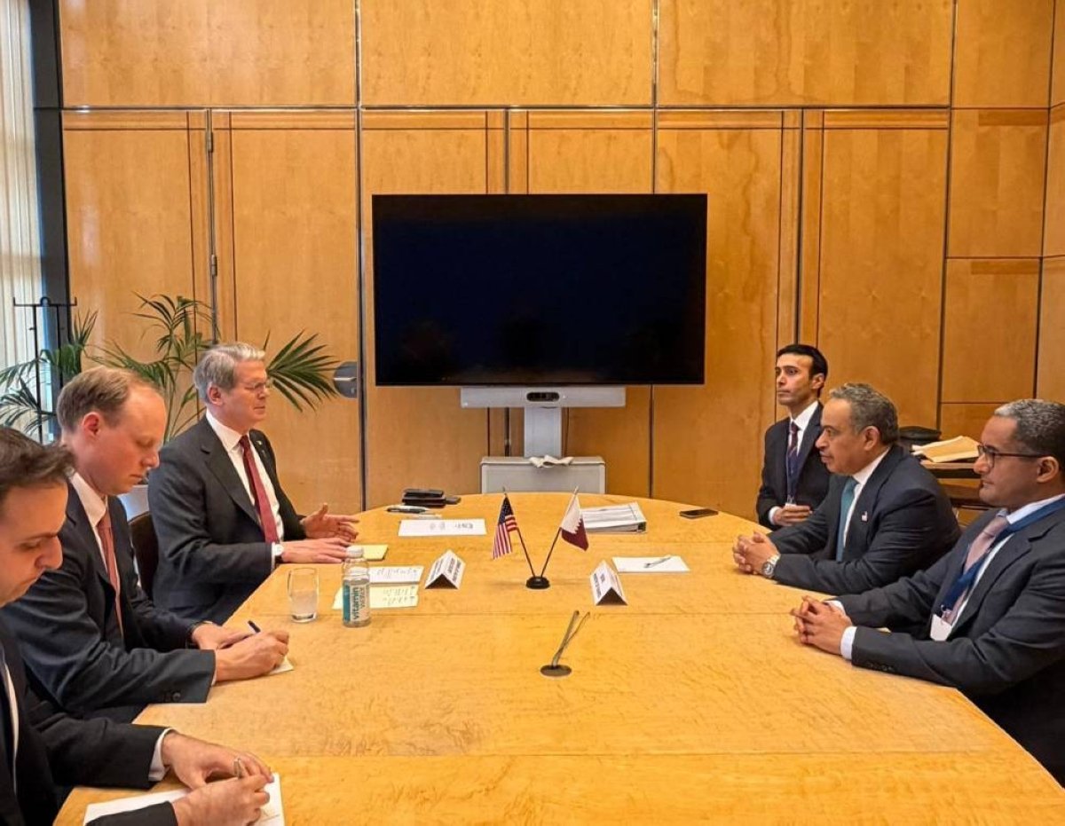 GulfTimes_QATAR's tweet photo. HE the #Minister of #Finance Ali bin Ahmed al-Kuwari met separately with Minister of Economy, Finance, Industry and Digital Sovereignty of the #French Republic Roland Lescure and Secretary of the Treasury of the #United_State of America Scott Bessent.

https://t.co/s9v8EFJtKr https://t.co/Vjq6mDC1z5