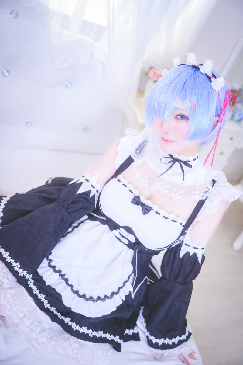 ss0707e's tweet photo. cos  
Re:ゼロから始める異世界生活 レム https://t.co/osSQIJJrlB