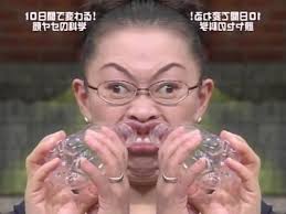 くろーばー tweet media