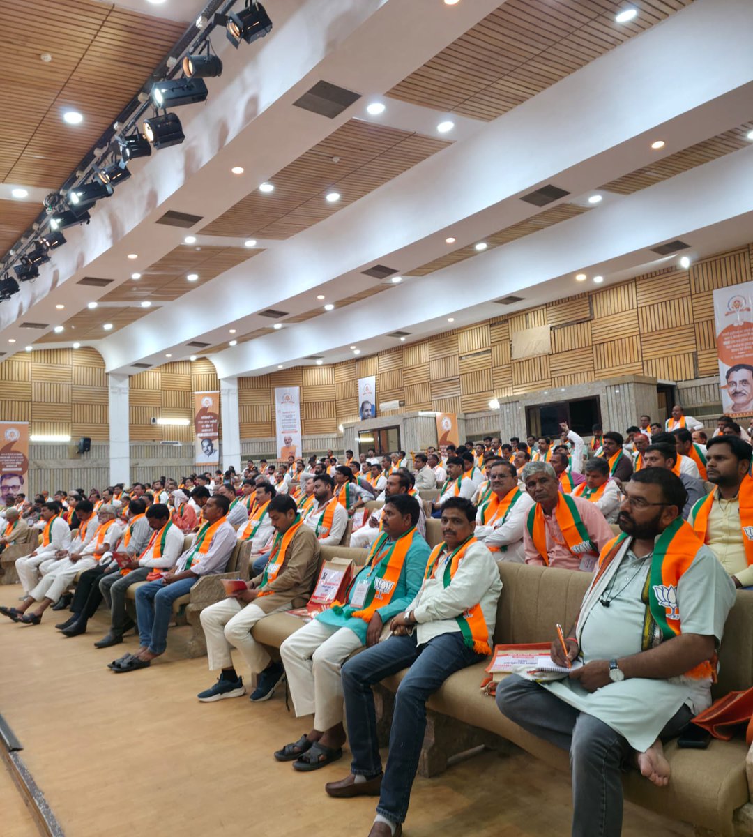Amarpal Maurya tweet media