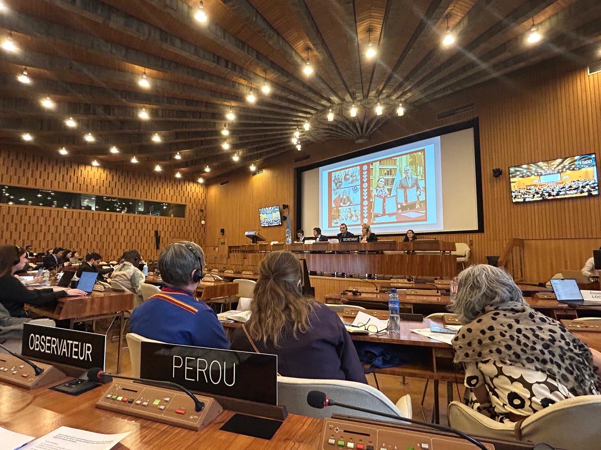 Perú en la UNESCO tweet media