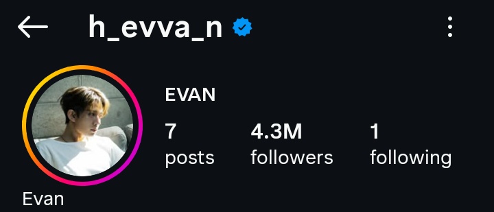 𝐫𝐞𝐢𓍼 tweet media