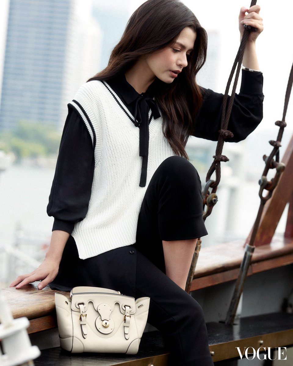 Vogue Thailand tweet media