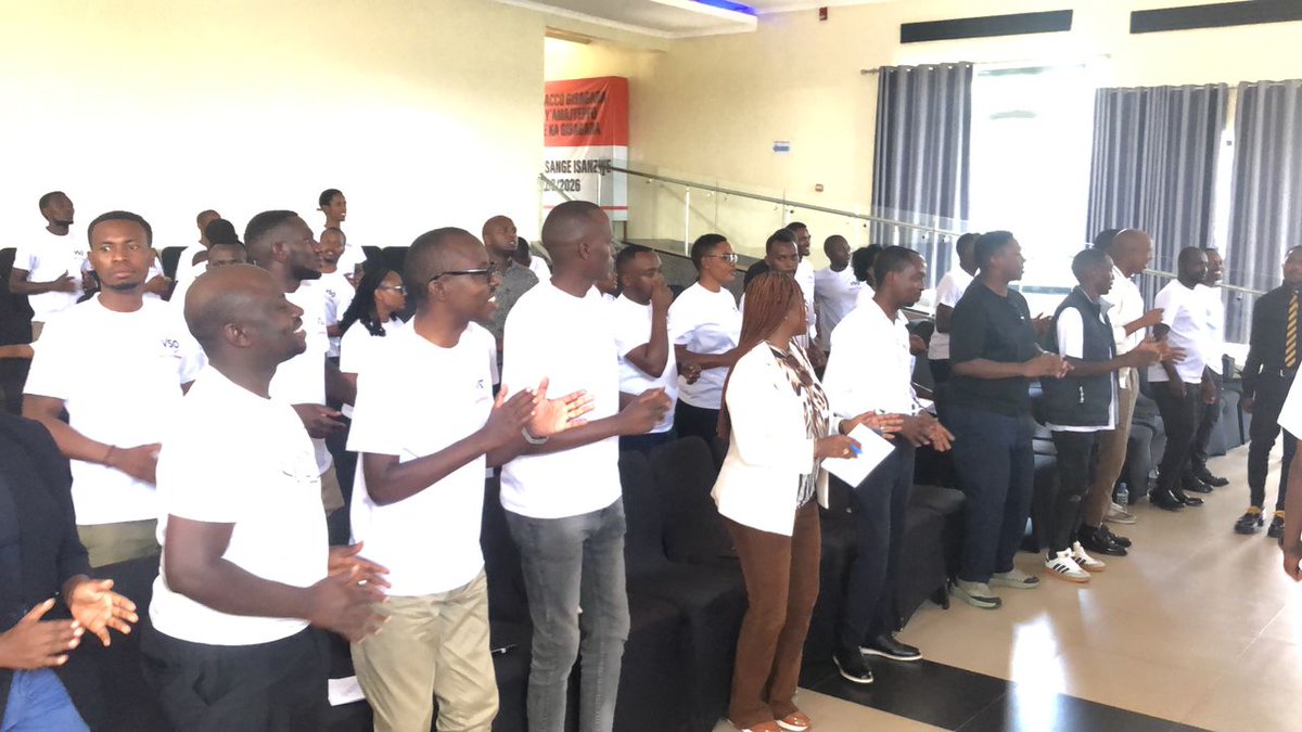 GISAGARAYEGO's tweet photo. None kuwa 20/05/2026
Mu karere ka #Gisagara kubufatanye na @VSO_Rwanda, Urubyiruko ruhagarariye urundi mu turere twa @NyagatareDistr @BugeseraDistr @NyanzaDistrict na @Gasabo_District bari gukorerwa urugendoshuli rugamije kwigiranaho mu mihigo y'inama y'Igihugu y'urubyiruko https://t.co/U7KqdLZoht