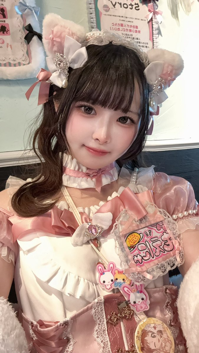 dessert_moe's tweet photo. 今日もいる🥰️
20:00〜25:00 https://t.co/WkaO4G73Qf