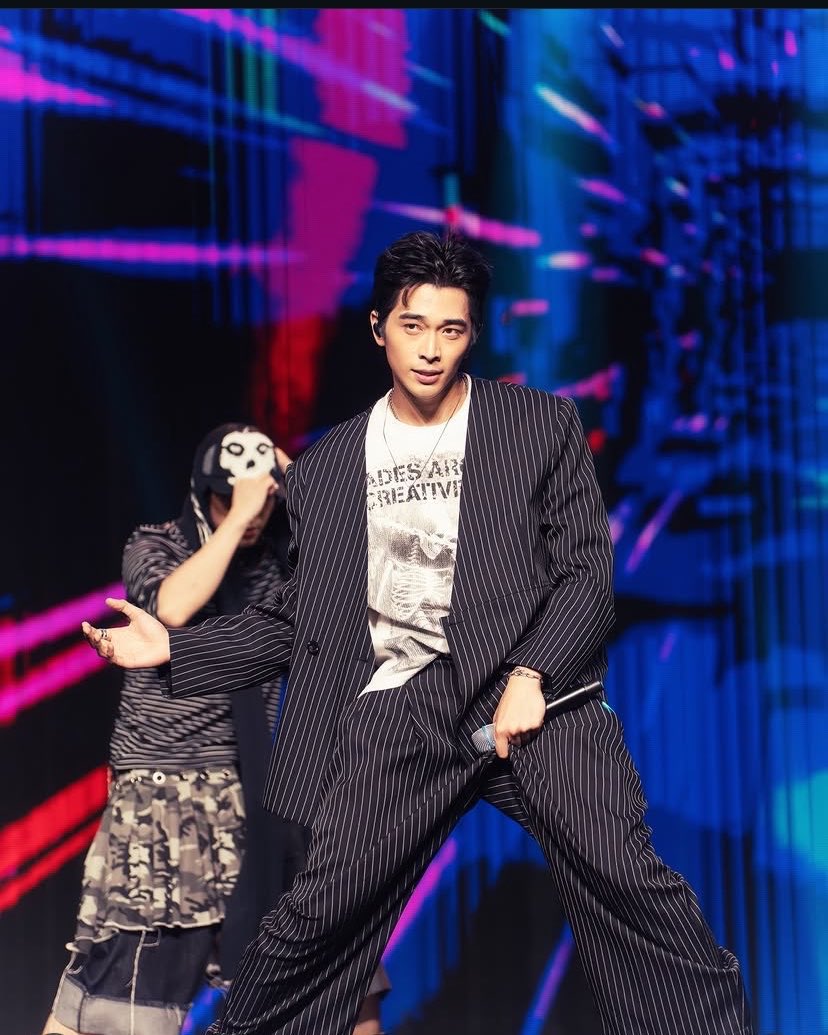 니나 tweet media