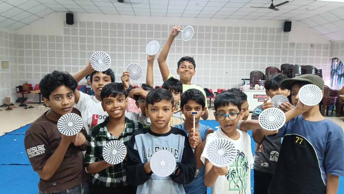 ncsmgoi's tweet photo. 🎨Glimpses from the “Creative Science” programme at @rscpcalicut, a unit of @ncsmgoi, @MinOfCultureGoI, where young learners explored science through model-making, games, demonstrations, and hands-on activities. ✨

#CreativeScience #HandsOnLearning #NCSM #Calicut https://t.co/Rg7pBkwi6z