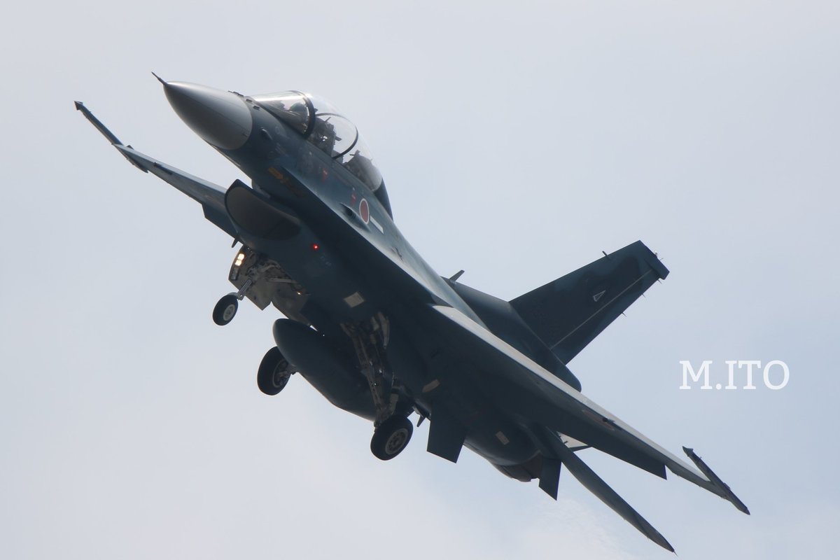 20260520松島基地 昨日とは違うポジションで撮影。ブルーの水平系課目