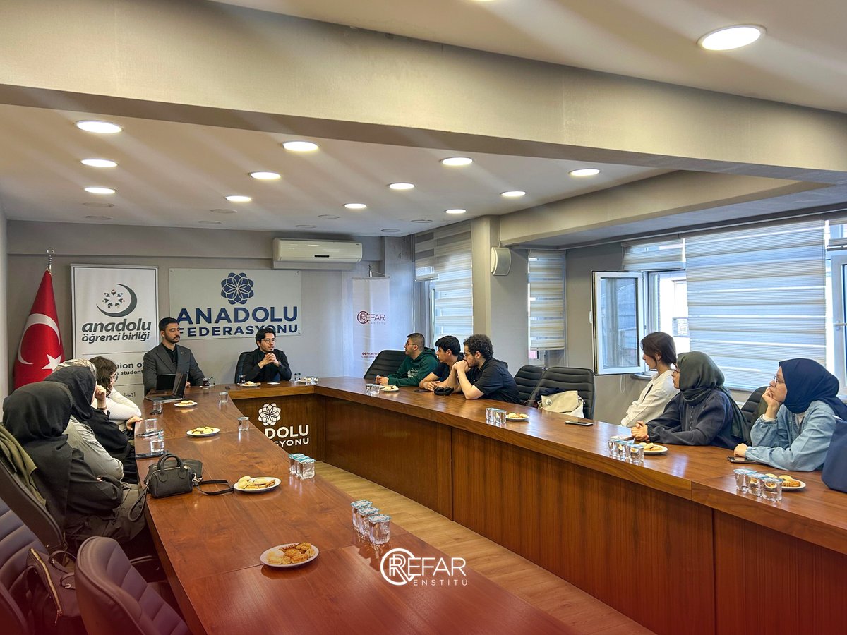 RefarEnstitu's tweet photo. Muhakeme Atölyesi’nde Hukukun Dijital Geleceği Konuşuldu

Muhakeme Atölyesi’nde Araştırma Görevlisi Salih Karadeniz’in katılımıyla hukukun dijital dönüşümü ve geleceği ele alındı.

📰📌Haberin detayları için:
https://t.co/ni7dlKotNm

#refarenstitu #anadolufederasyonu https://t.co/UGjH6gxWxX