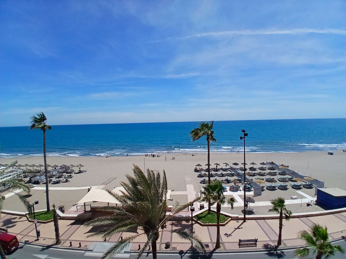 arribaestates's tweet photo. Frontline #Beach Apartment with Panoramic #SeaViews
2-bedroom apartment in a prime frontline beach location in #Fuengirola. Set within a small residential building, this property offers unbeatable panoramic views of the sea and coastline https://t.co/Tv6hXhMdgO https://t.co/TKXCuQPAkT