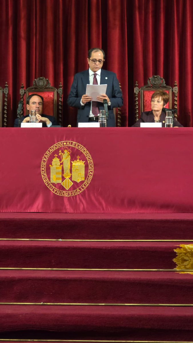 Universitat València tweet media