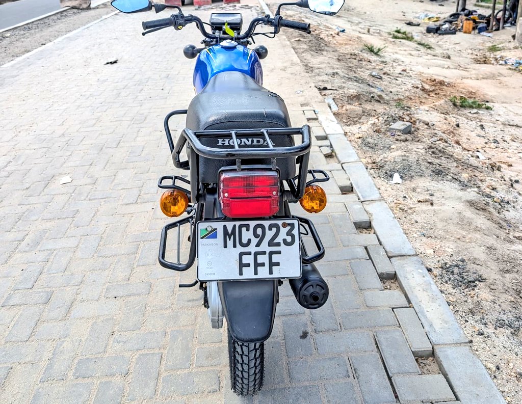 Eng_Matarra's tweet photo. HONDA ACE 🔥🔥🔥

REG" #FEV
REG" #FFF
▪️CC. 125
▪️GEAR 5
▪️STARTER JINO MOJA
▪️ENGINE HAIJAGUSWA
▪️FULL DOCUMENTS ✅️

KILA MOJA #Tshs. 2,300,000/=

ZIPO DAR (MIKOANI TUNATUMA)

CALL/WHATSAPP-0719542184 https://t.co/7rvflgWRbF