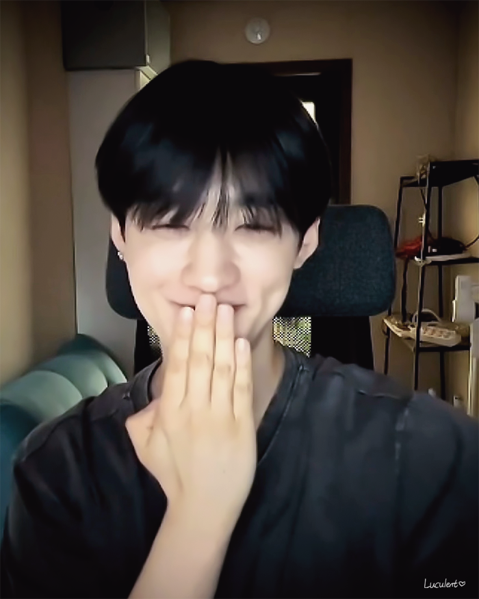 ๐ณ๐๐๐๐๐๐๐๊ค tweet media