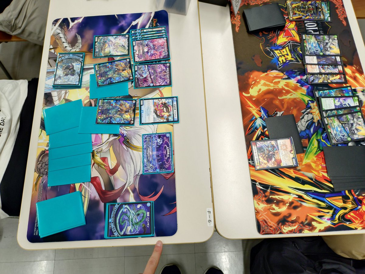 nucit_tablegame's tweet photo. 本日もサークル参加いただきありがとうございました！
1年生もサークルにもう慣れ始めており、今後より一層楽しくなるなと期待しています！！
次回は金曜日にサークルの活動を行いますので是非とも参加お願いします！！ https://t.co/hTJrWue3iu