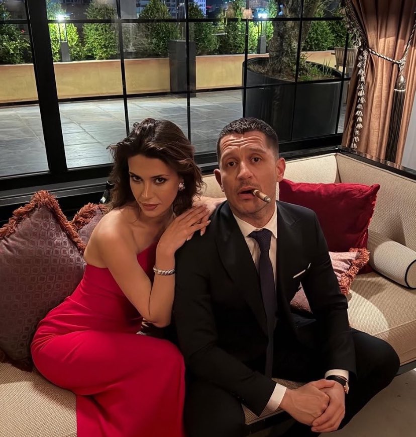 lavitenalien's tweet photo. mafia couple❤️‍🔥 https://t.co/RM77vxH8Wc