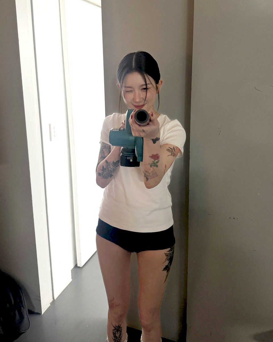 𝘣𝘶𝘯𝘯𝘺 tweet media