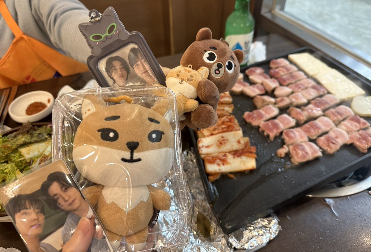 우내 tweet media