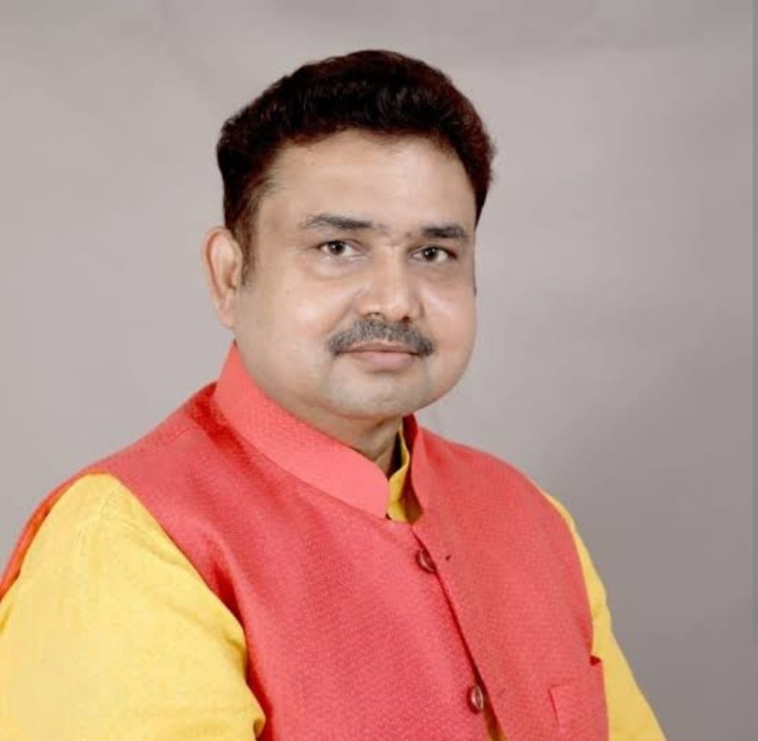 akshakrawar's tweet photo. नगर रामलीला समिति के पूर्व अध्यक्ष एवं भारतीय जनता पार्टी भोजपुर के वरिष्ठ नेता प्रेम पंकज उर्फ ललन जी के असामयिक निधन समाज के लिए अपूरणीय क्षति है। शोकाकुल परिवार  के साथ मेरी संवेदनाएं।
इश्वर उनकी आत्मा को शांति प्रदान करें
नारायण_स्मृति https://t.co/o8Gld7agwL