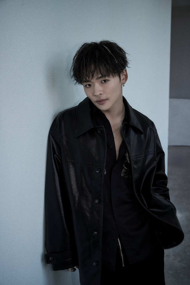 psyfe_official's tweet photo. 2026.07.10 Release
PSYCHIC FEVER 
2nd ALBUM 『DIFFERENT』

"I Got Ways"
#RYOGA 𝐂𝐨𝐧𝐜𝐞𝐩𝐭 𝐏𝐡𝐨𝐭𝐨

┈┈┈
『DIFFERENT』収録曲 "I Got Ways" 
05/22(Fri.) 00:00 Release
https://t.co/ZH3RbR6Deu 
┈┈┈
2026.07.10 Release
PSYCHIC FEVER 
2nd ALBUM 『DIFFERENT』
https://t.co/Z28oeX55Kg 
┈┈┈

#PCF_DIFFERENT
#PSYCHICFEVER
