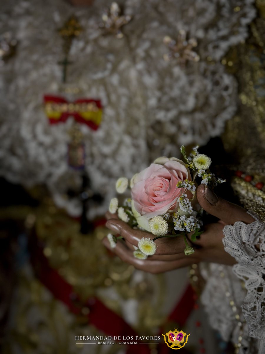 Hermandad Sacramental del Cristo de Los Favores tweet media