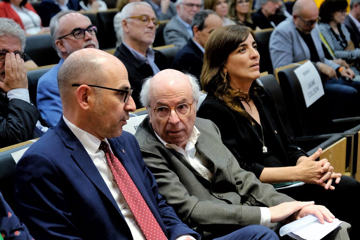 Recerca i Universitats tweet media