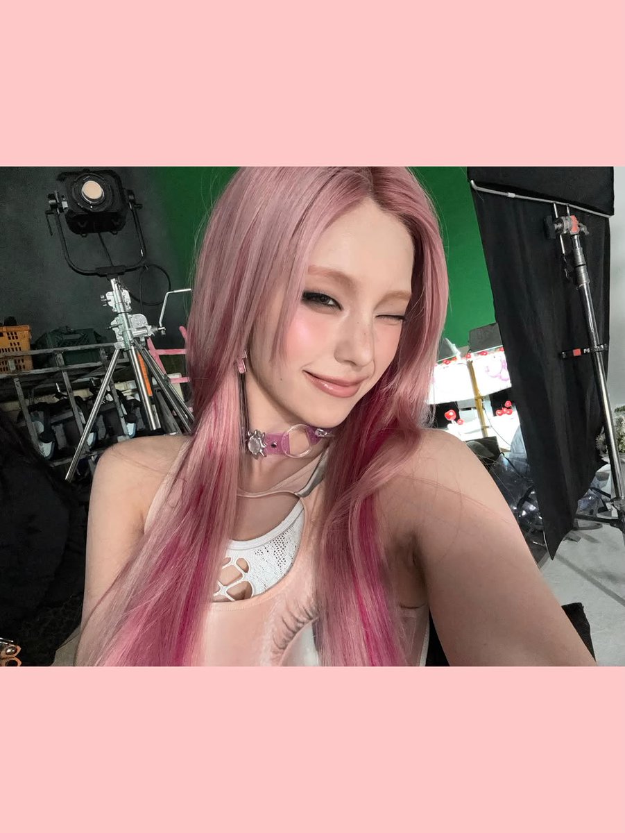 itzy pics tweet media