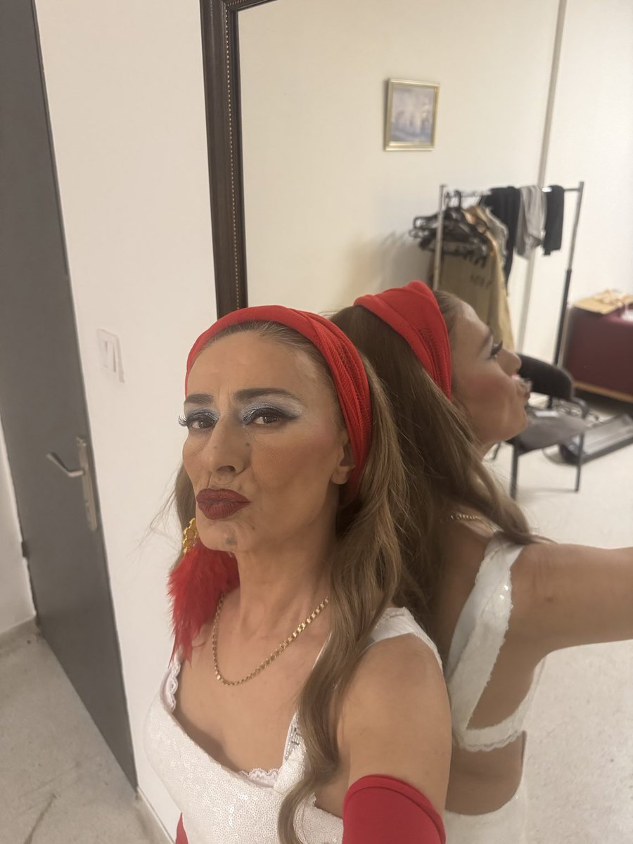 Yıldız Tilbe tweet media