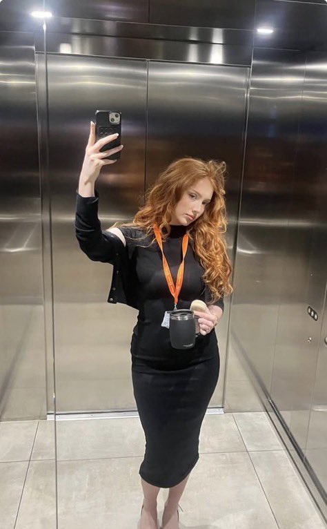 Ayça tweet media