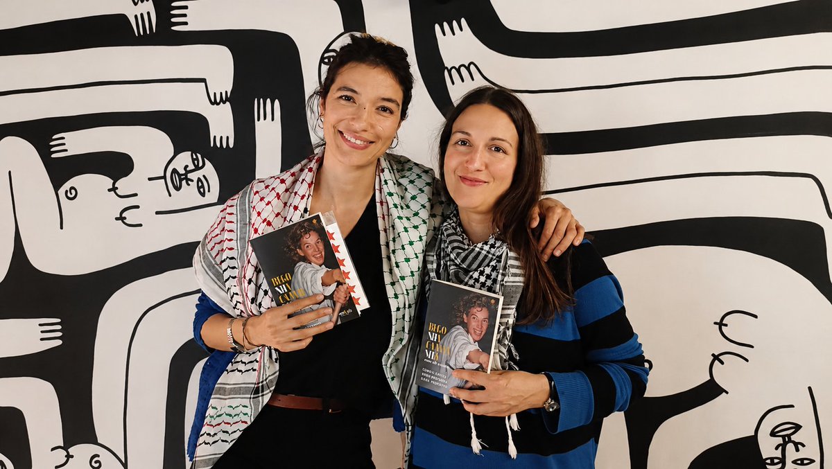 pglingua's tweet photo. Lara Rozados, Charo Lopes e Isaac Lourido falam sobre a última novidade da Através Editora: Begonha Caamanho, uma das nossas https://t.co/thGFP20ck3 https://t.co/9usA1ila3y