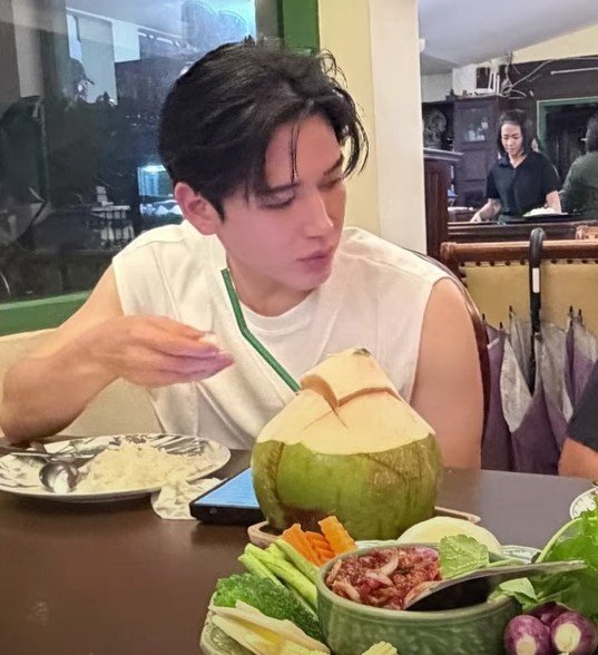 เมนัน🌞 — 🐶✈️ tweet media