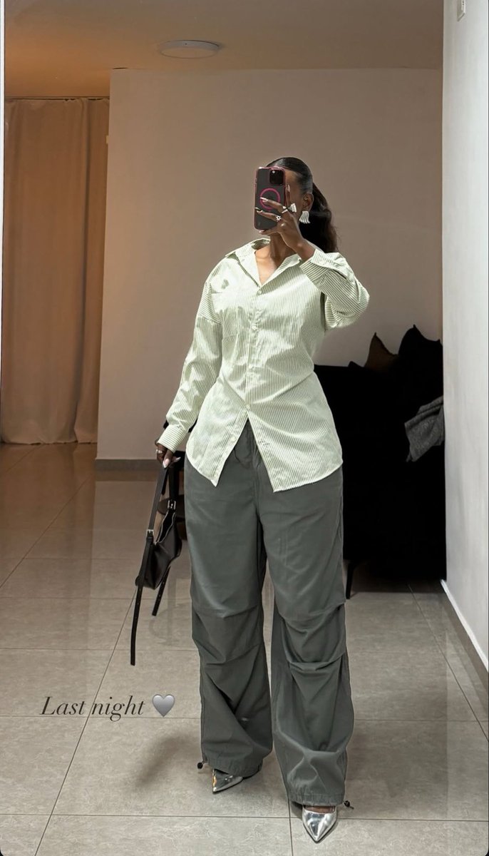 softblurss's tweet photo. Outfit Inspo https://t.co/MYXWpkgtmm