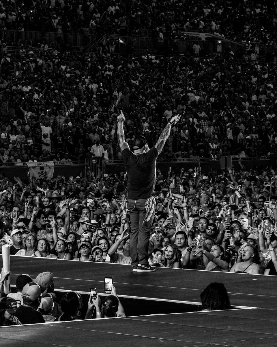 Zac Brown Band tweet media