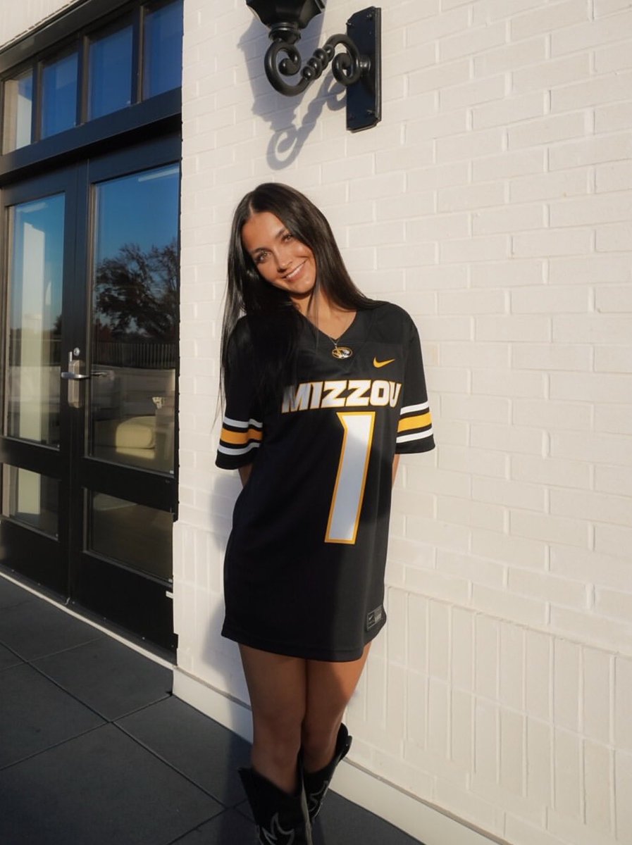 Campus Cuties tweet media
