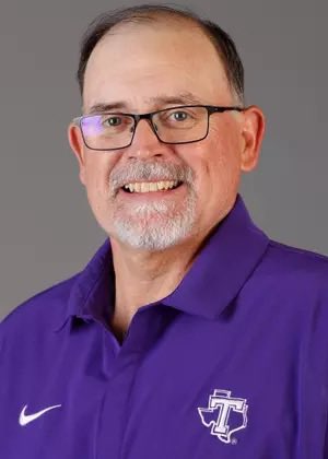 AEMA_74's tweet photo. The time is now to vote for the next AEMA President!

Two well-deserving candidates in Scott Jess and Will Rodecap.

Current active members should’ve received an email from Election Buddy to place their vote. Election closes on 5/27 so don’t miss the deadline. 🗳️ https://t.co/WxbL4l72pI