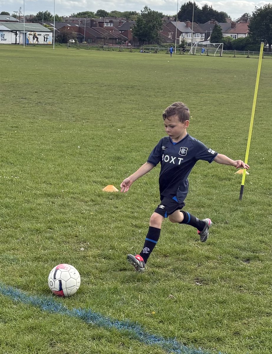 Blossom skills football coaching tweet media