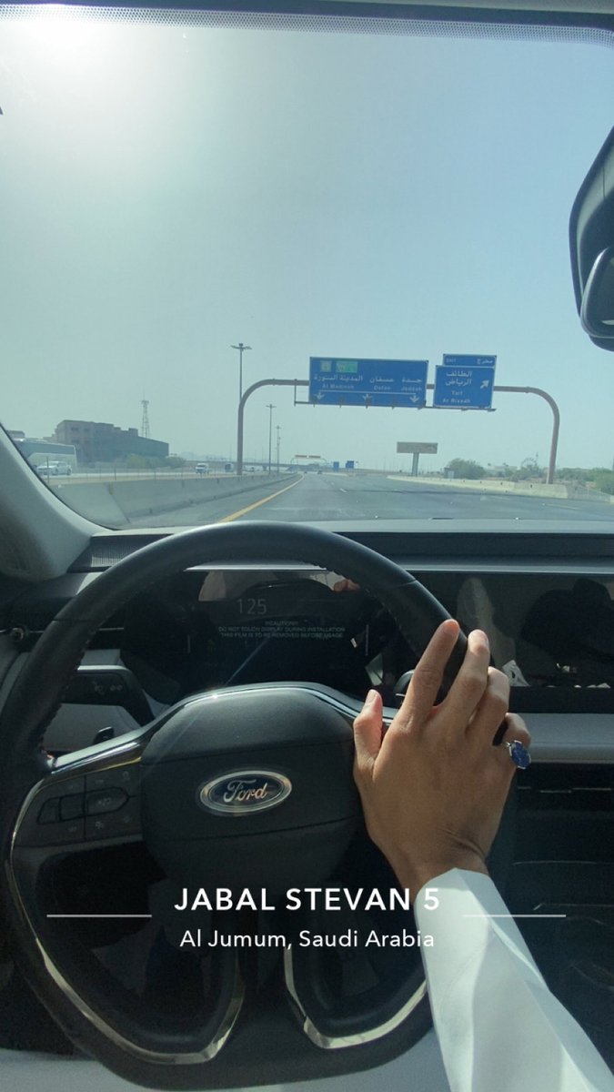 ams90f's tweet photo. @mesharialkharaz تم تلبية النداء .. من مكة https://t.co/tp1Vrw3fcg