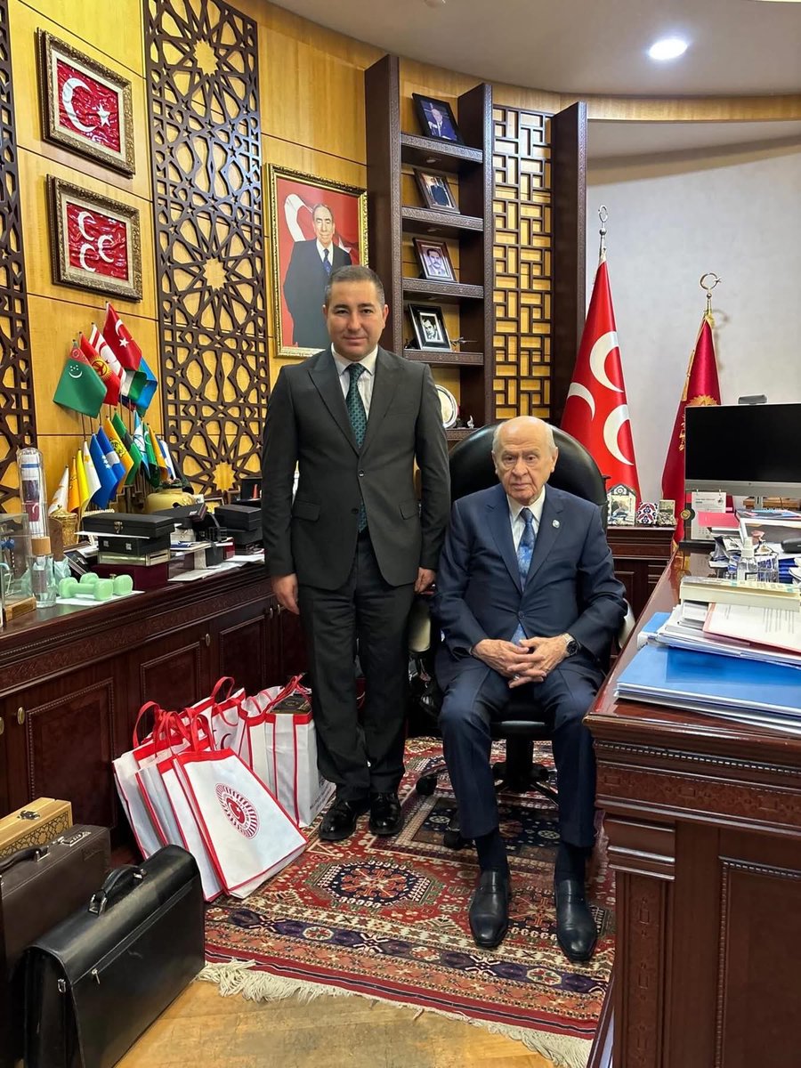 asavascolak's tweet photo. Her sözünden feyz aldığımız Bilge Liderimizi ziyaret ettim. Tüm Ülküdaşlarımıza selamları var. Allah başımızdan eksik etmesin. https://t.co/lrQ1VxnZoq