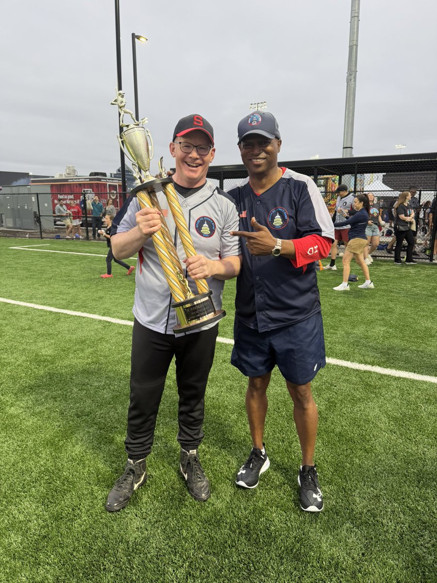 SpeakerWelchIL's tweet photo. Congratulations to Senate President Don Harmon and the Illinois Senate on last night’s softball win. A 10-5 victory is impressive… but let’s not get carried away. 😄

The House just wanted to remind y’all what it feels like to hold the trophy for a night. Don’t get too comfortable with it — we’ll be back for it next May.

#WinnersDoTheWork