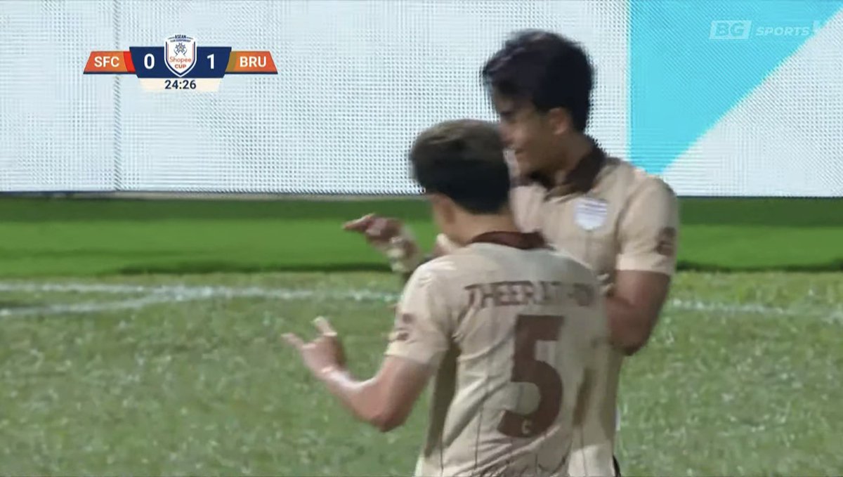 SNE_Sports's tweet photo. 24’ Selangor FC 0-1 Buriram United

⚽️ Suphanat Mueanta

#ShopeeCupFinal #SELBRU
#SNESports
#LifeTelco https://t.co/VrpQM3OblG