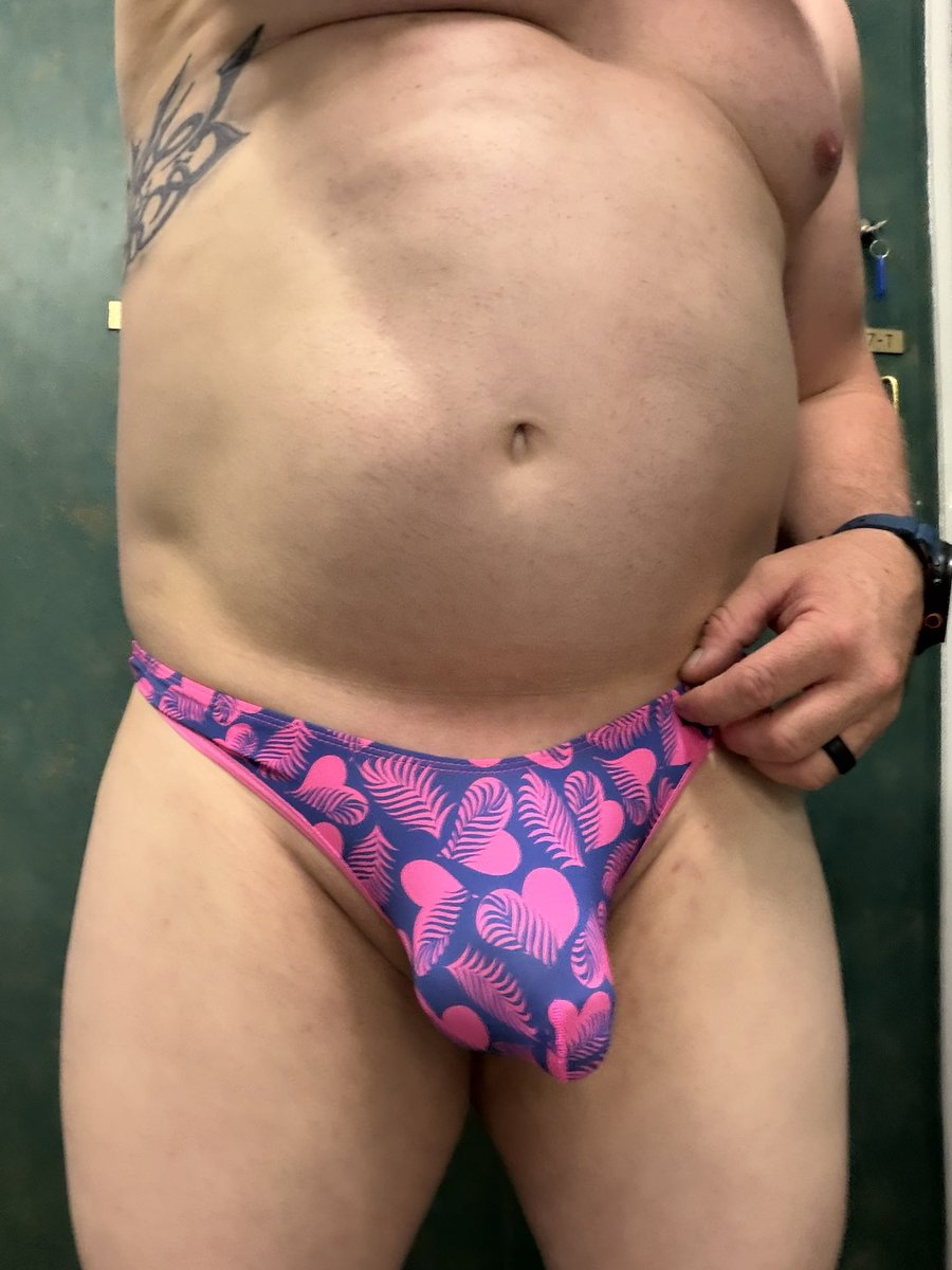 Just a man and his thongs… tweet media