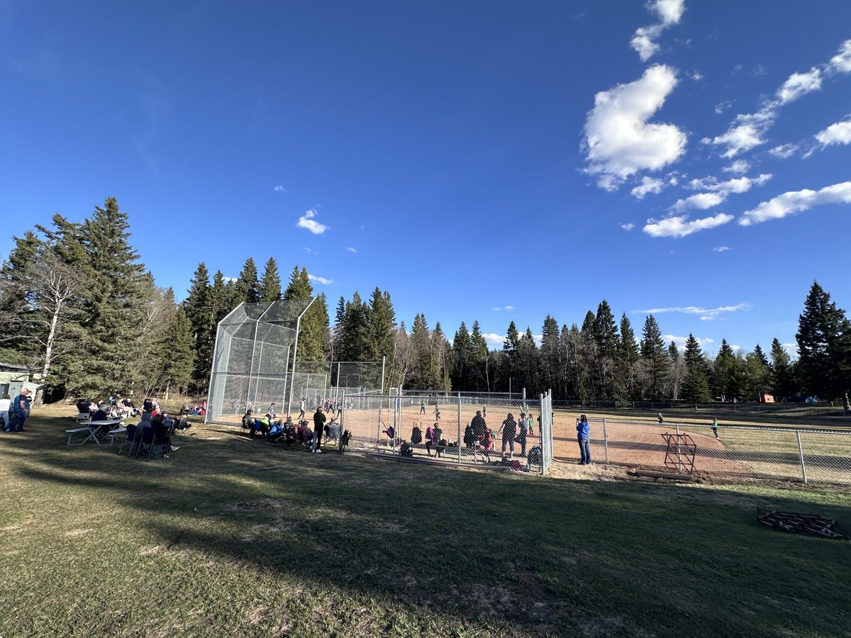 InnovationCU's tweet photo. ⚾ Big things are happening in Shell Lake!

From first pitch to provincial play, the new ball diamond is already bringing the community together—creating space for youth, connection, and local pride. We’re proud to support projects like this through our Legacy Development Grant.

Got a project that could make an impact in your community?

👉 Apply today and bring your vision to life. https://t.co/2B5JfTRGCg