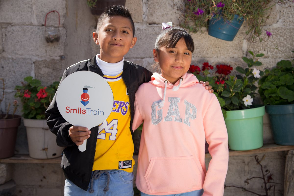 Smiletrain's tweet photo. Meet Alex and Kendra from Mexico 🇲🇽 With support from the cleft team at DIF Hidalgo Children’s Hospital and Smile Train, they received surgery, orthodontics, speech therapy, and nutrition care.

Now, they see their cleft as their superpower and dream of giving back.

#SmileTrain https://t.co/1uGArAPYR9