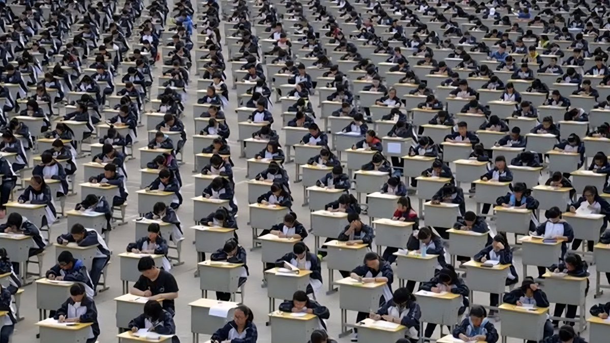 Globalstats11's tweet photo. Top 20 Toughest Exams in World:

1. 🇨🇳 Gaokao
2. 🇮🇳 IIT JEE Advanced
3. 🇮🇳 UPSC CSE
4. 🇬🇧 All Souls Prize Fellowship
5. 🇺🇸 USMLE
6. 🇬🇧 Master Sommelier Diploma
7. 🇮🇳 ICAI / ICMAI (CA)
8. 🇺🇸 CCIE
9. 🌍 Mensa Test
10. 🌍 CFA
11. 🇺🇸 California Bar Exam
12. 🇮🇳 NEET
13. 🇮🇳 GATE
14. 🇺🇸 LSAT
15. 🌍 Olympiad Exams
16. 🇺🇸 MCAT
17. 🇬🇧 PLAB
18. 🇺🇸 ABMS
19. 🌍 OET
20. 🇮🇳 CA (India)

Source: Shiksha