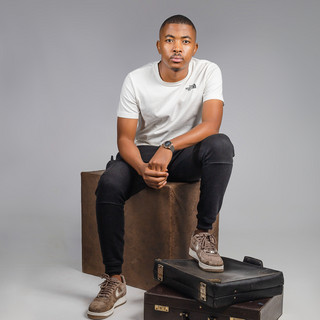 inanda884fm's tweet photo. THE_LOXION_DRIVE_SHOW From 15:00 Till 18:00 With @iamCannonSA 
#4_BY_4_SONG
.
1. Mawethu Music &amp; MJ Musician - PHAKATHI KWABANTU 
2. Chris Brown - RESIDUALS
3. Dr Ahadi - NGITHWALENI
4. Dankie Boy ft. DJ Tira   - DURBAN SOUND
.
IYIPHI INGOMA OYITHANDAYO NOMA OYITHANDILE KULEZI?? https://t.co/8UfvrADkFS