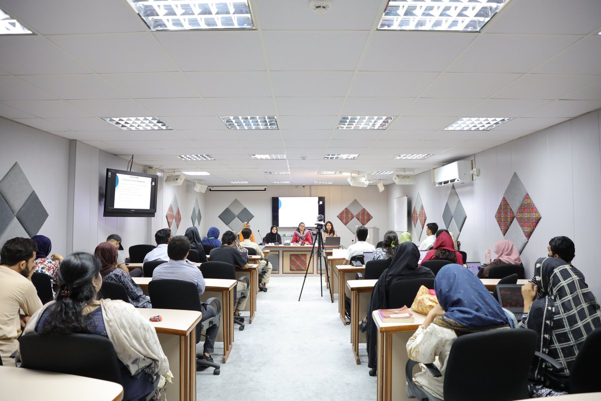 Pakistan Institute of Development Economics (PIDE) tweet media
