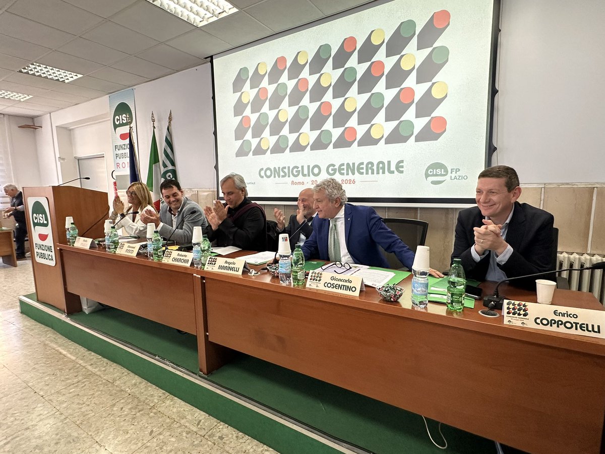 cisl_fplazio's tweet photo. Oggi il Consiglio generale @cisl_fplazio e @cislfproma: insieme alle delegate e ai delegati, a @cosentinogianca e @giovan_fusco, sono con noi il sg @cislfp @chierchiar, l’aggiunto #AngeloMarinelli, il sg @Cisl_Lazio @enricocoppotell, la sg @CislRomaRieti @rositapelecca! https://t.co/ZTZJbb4FMm