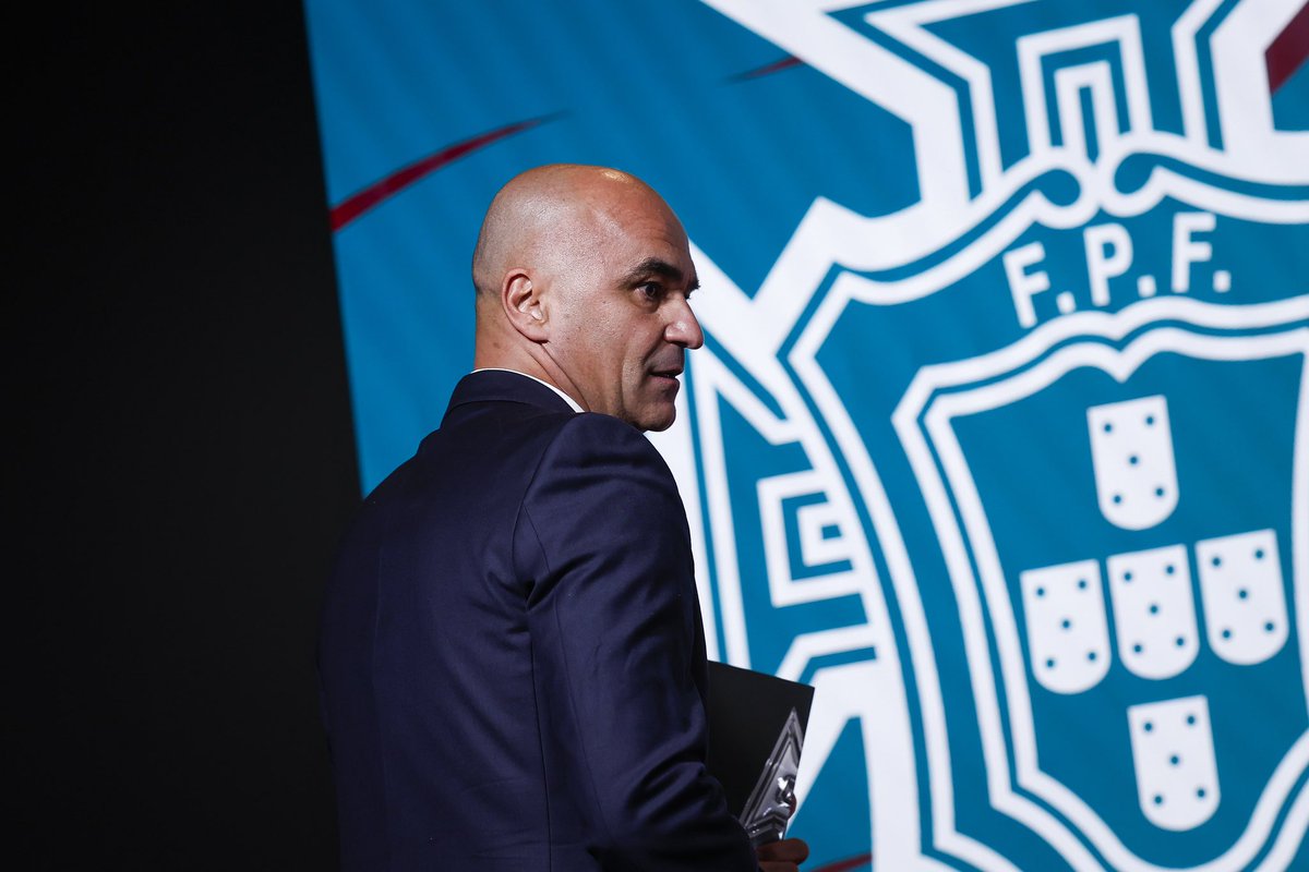 6Pointer's tweet photo. ✨ The chosen ones 𝐑𝐨𝐛𝐞𝐫𝐭𝐨 𝐌𝐚𝐫𝐭𝐢́𝐧𝐞𝐳 has named in his squad to represent the @selecaoportugal 🇵🇹  at this year's 𝐖𝐨𝐫𝐥𝐝 𝐂𝐮𝐩. 🏆🌍 https://t.co/rgHWlHhMfy