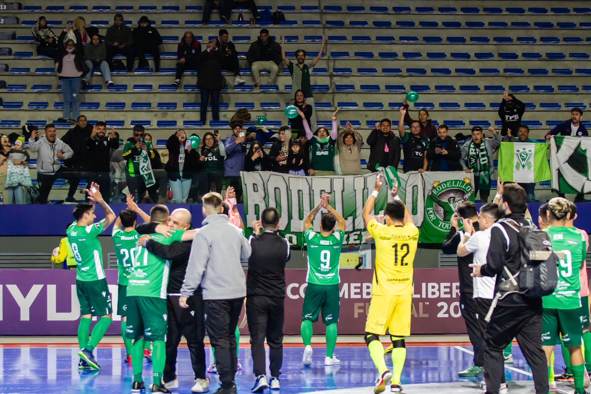 Futsal Santiago Wanderers tweet media